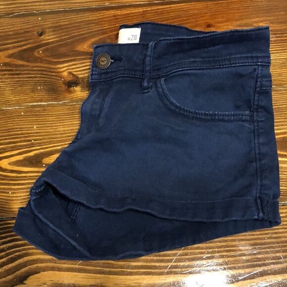 Hollister Short-Short Low Rise Ladies Shorts - Picture 4 of 5